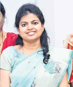 నూతన కలెక్టర్ స్నేహా శబరిష్
